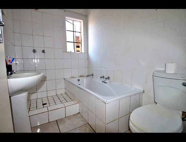 2 BEDROOM APARTMENT FOR SALE IN TERENURE